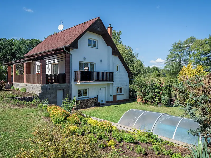 Prodej rodinného domu 191 m², pozemek 2124 m², Kostelec u Křížků, okres Praha-východ