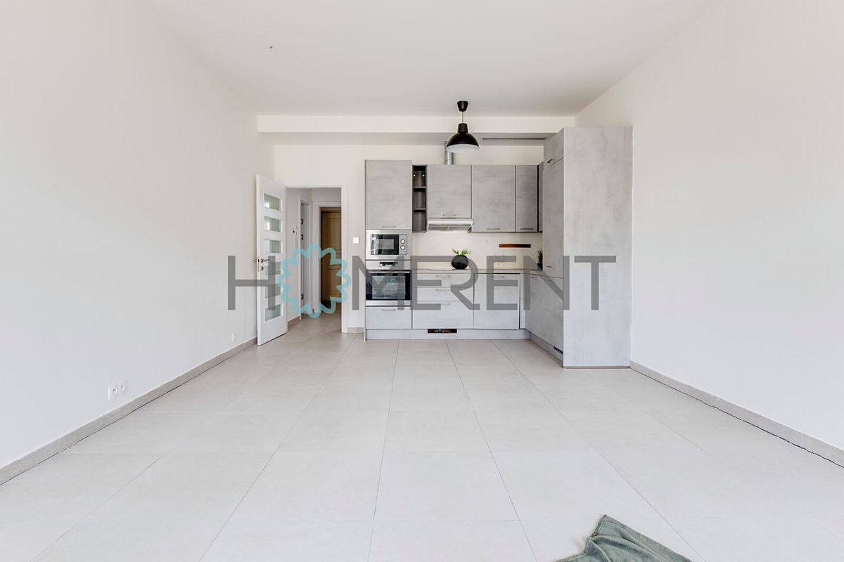Pronájem bytu 2+kk 44 m² – fotografie 2