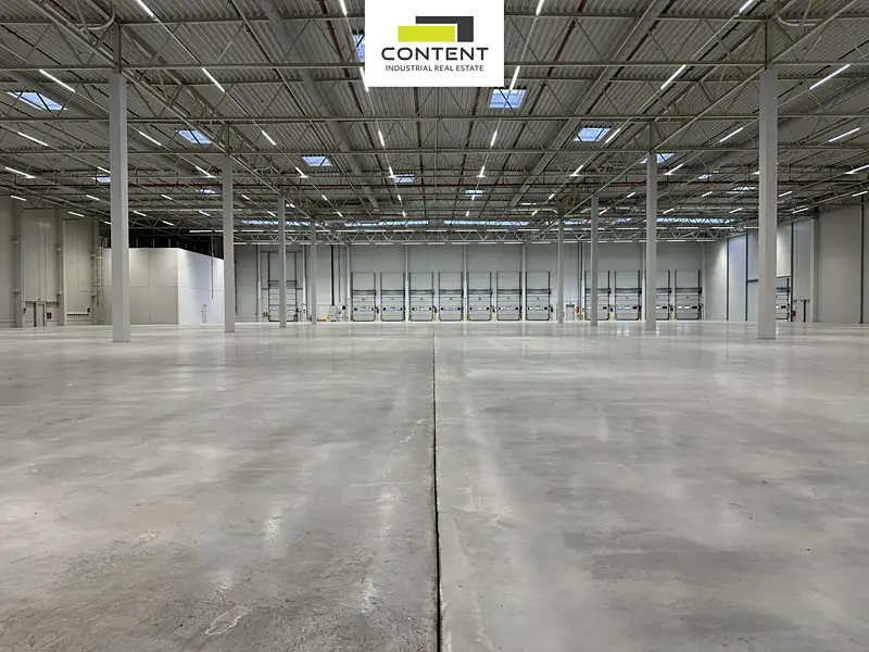 Pronájem skladového prostoru 12687 m², Říčany – náhled fotky 1