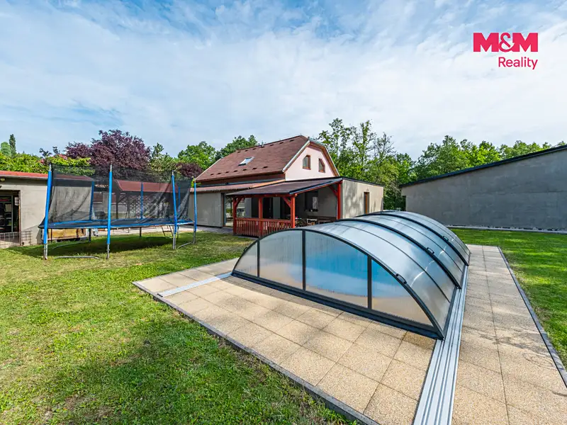 Prodej rodinného domu 140 m², pozemek 1320 m², Černovice – náhled fotky 3