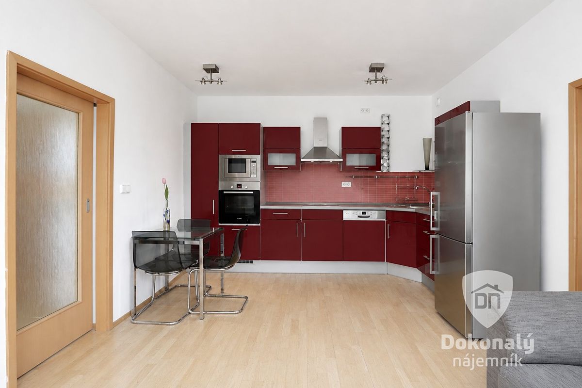 Pronájem bytu 3+kk 55 m² – fotografie 2