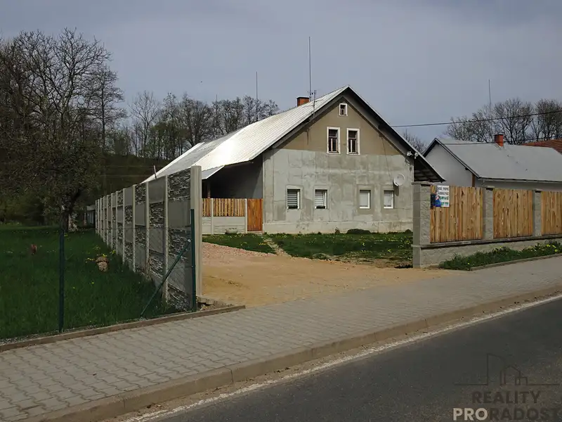 Prodej vícegeneračního domu 500 m², pozemek 4073 m², Kvasiny – náhled fotky 2