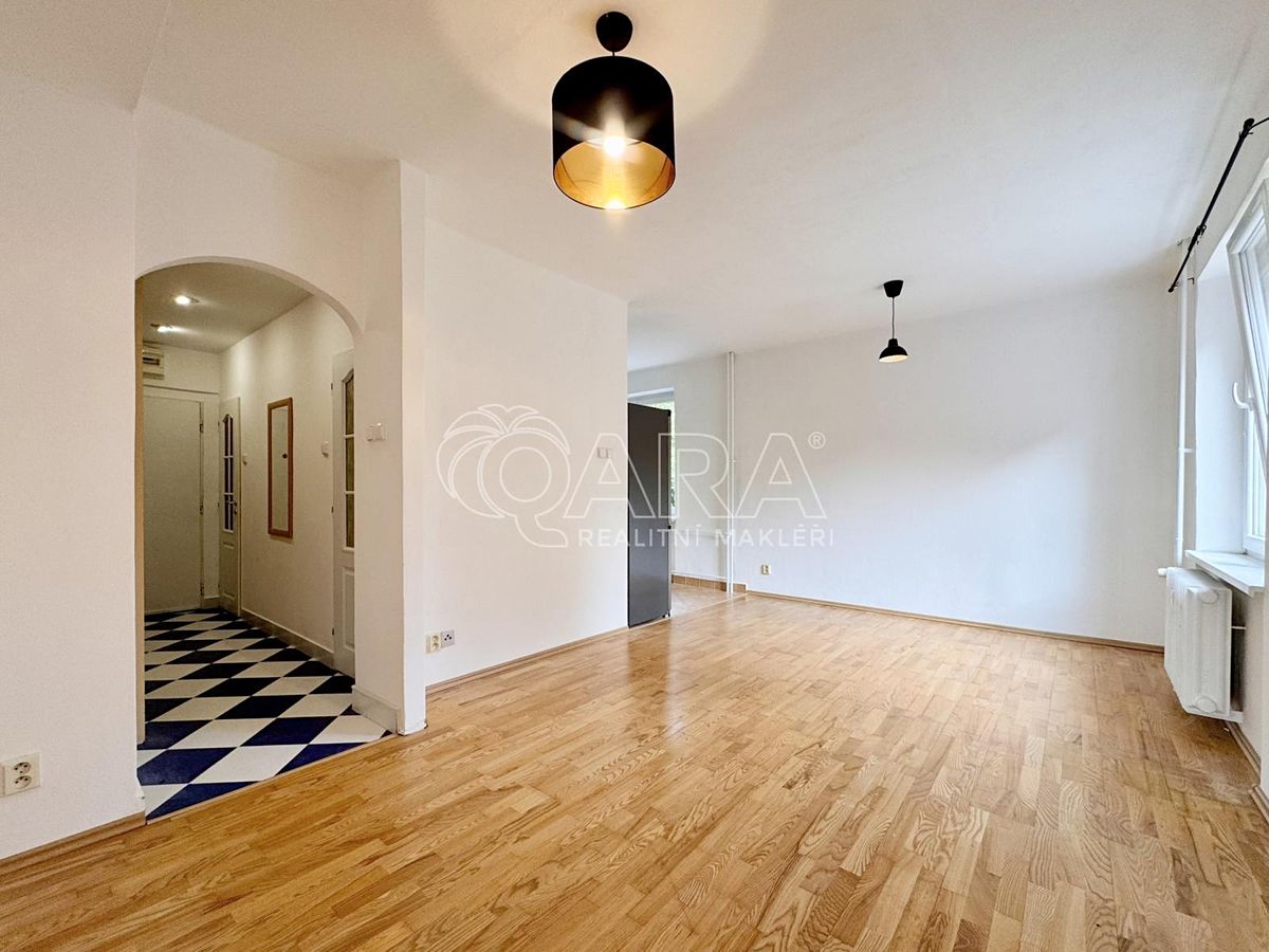 Pronájem bytu 2+kk 52 m² – fotografie 2