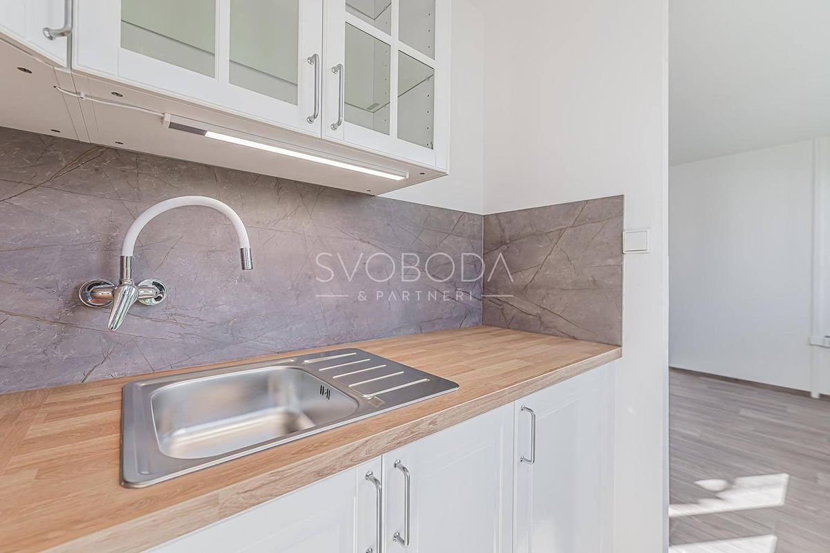 Pronájem bytu 1+kk 27 m² – fotografie 4