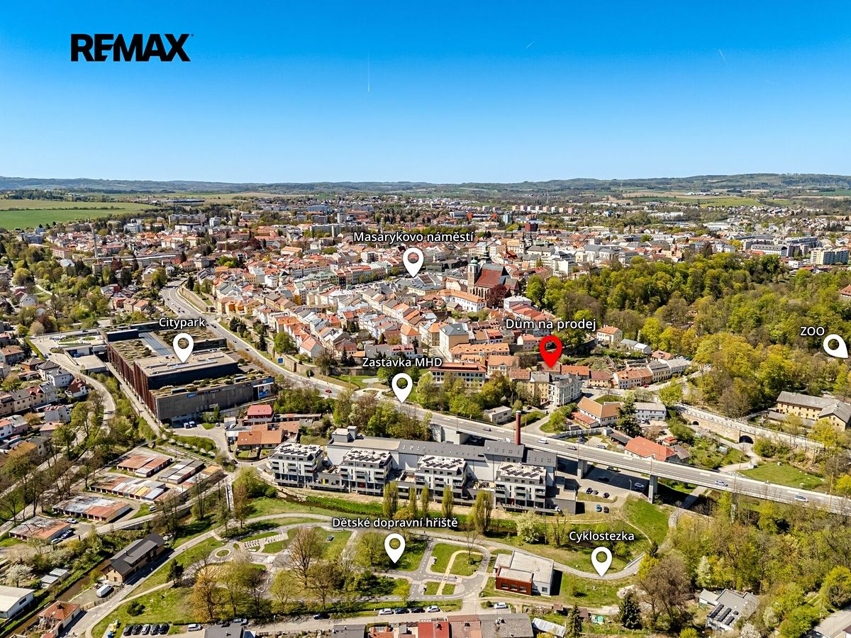 Prodej vícegeneračního domu 342 m², pozemek 257 m² – fotografie 5