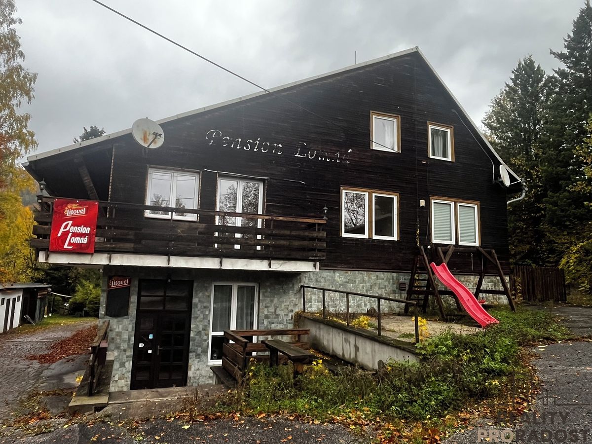 Prodej chaty 948 m², pozemek 1164 m²