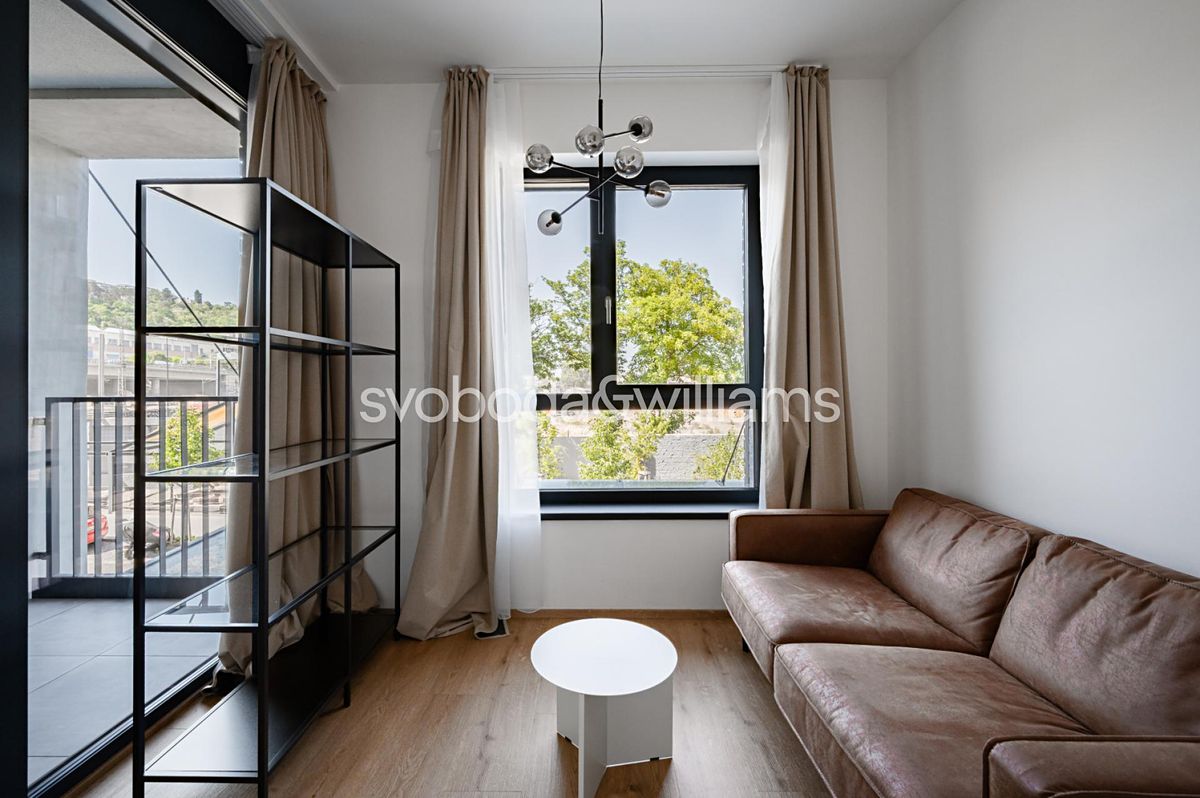 Prodej bytu 1+kk 28 m² – fotografie 2