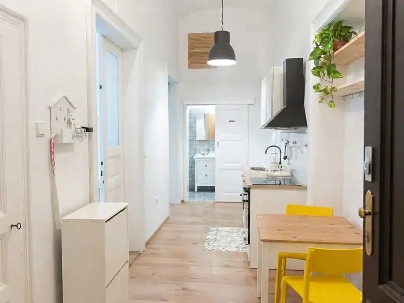 Pronájem bytu 2+1 55 m², Praha – náhled fotky 1