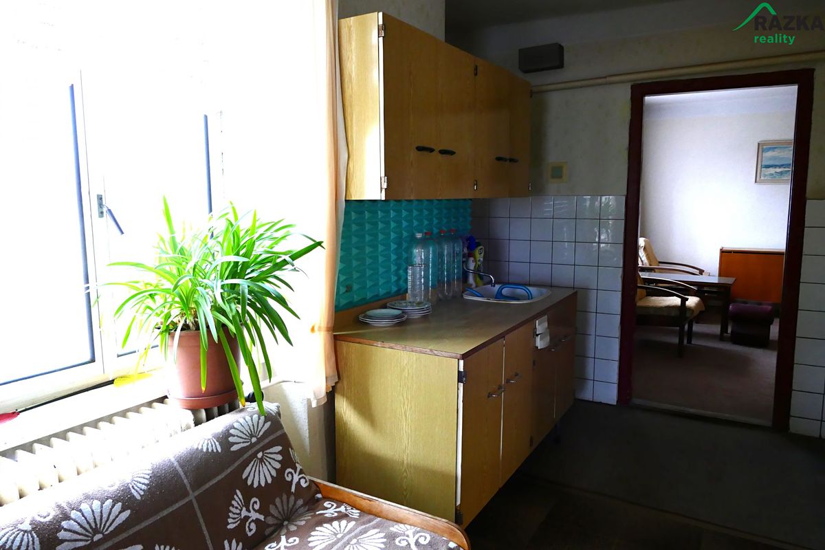 Prodej rodinného domu 46 m², pozemek 647 m² – fotografie 3