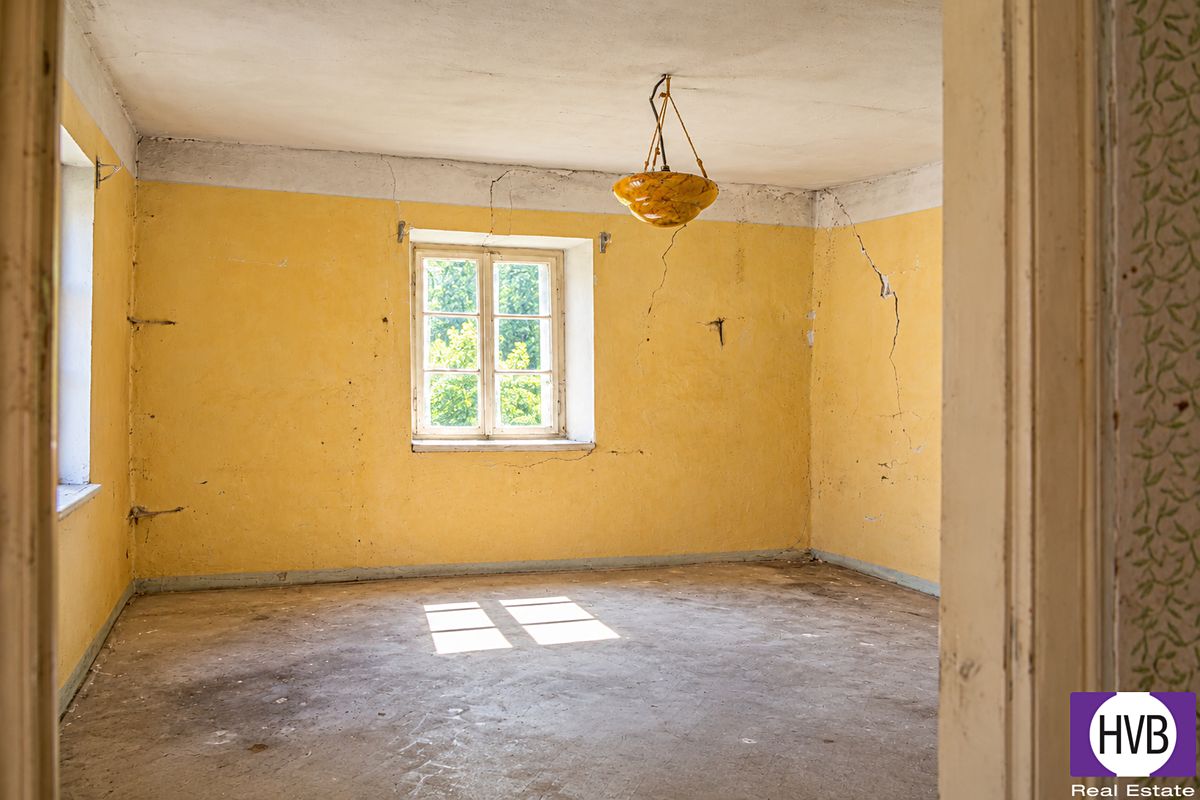 Prodej rodinného domu 100 m², pozemek 900 m² – fotografie 4