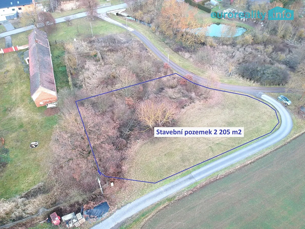Prodej stavebního pozemku 2205 m²