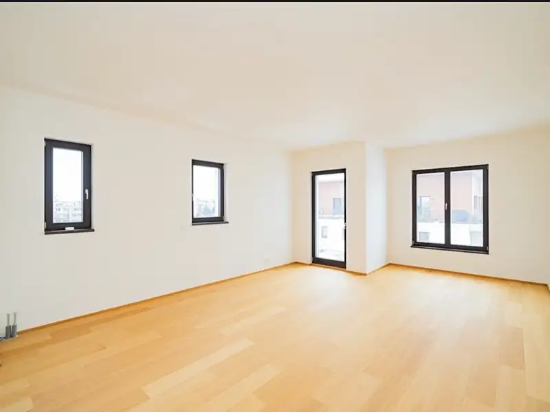 Prodej bytu 2+kk 65 m², Praha – náhled fotky 1