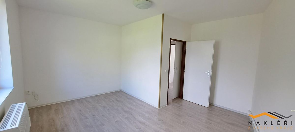 Pronájem bytu 2+1 60 m² – fotografie 4