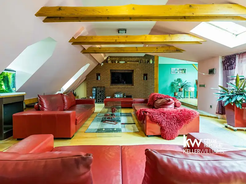 Prodej rodinného domu 450 m², pozemek 1416 m², Teplice – náhled fotky 2