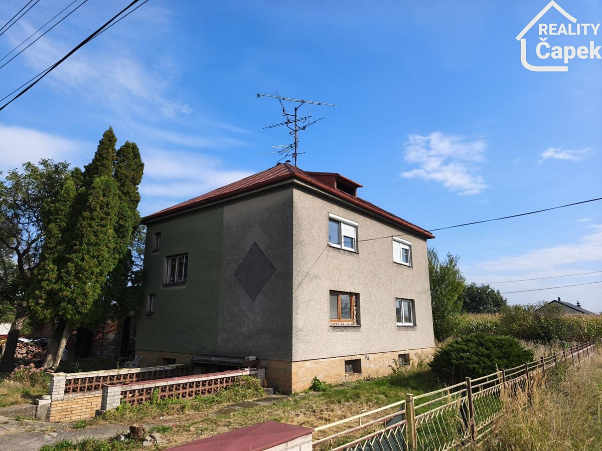 Prodej rodinného domu 536 m², pozemek 2112 m²