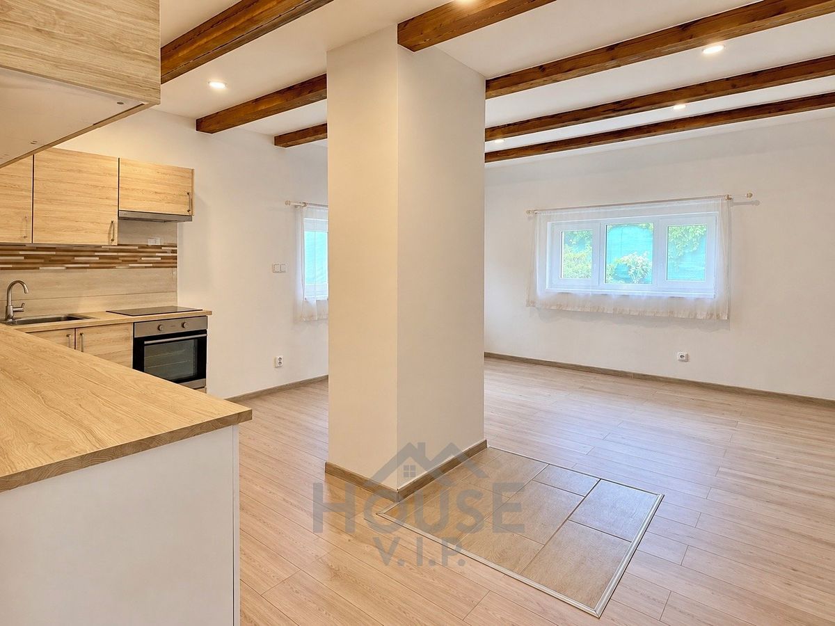 Prodej rodinného domu 95 m², pozemek 421 m² – fotografie 5