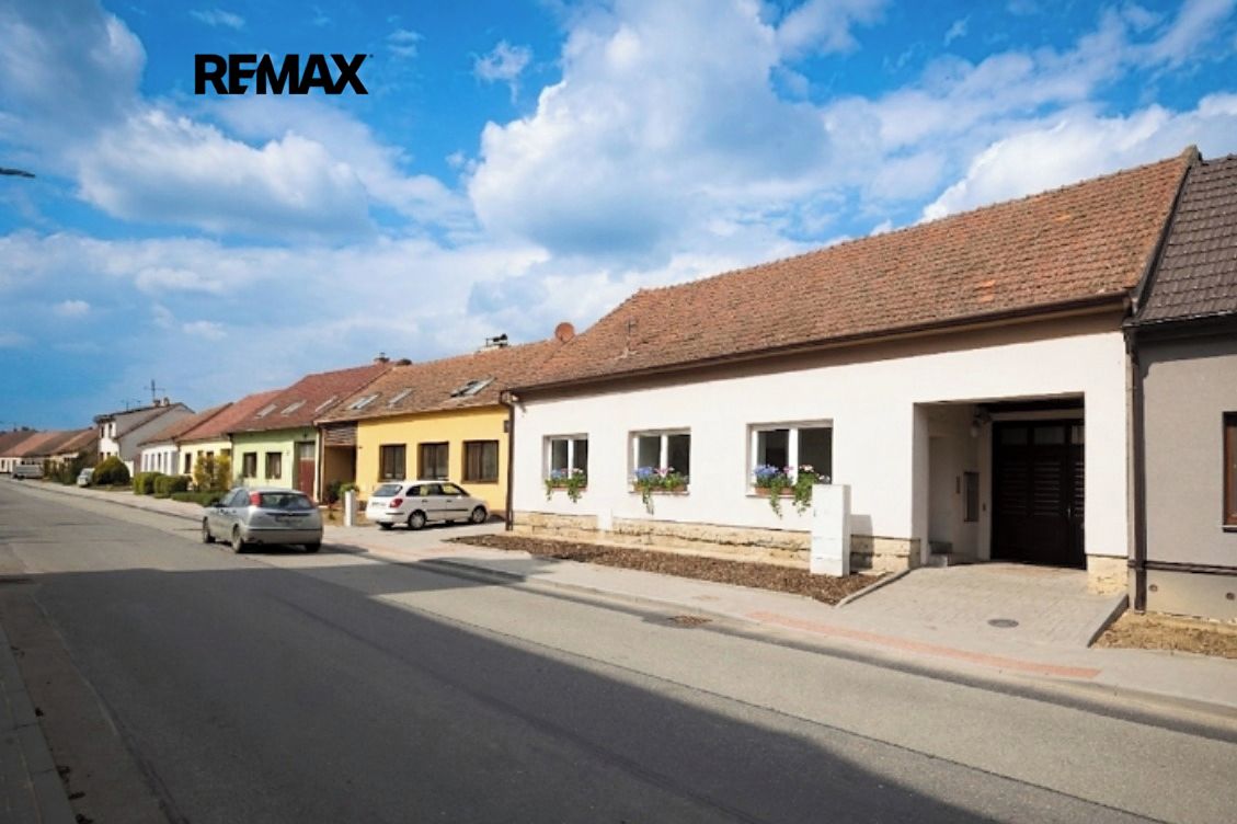 Pronájem bytu 3+kk 77 m²