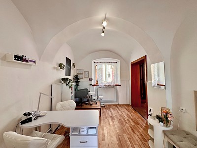 Pronájem obchodního prostoru 70 m²