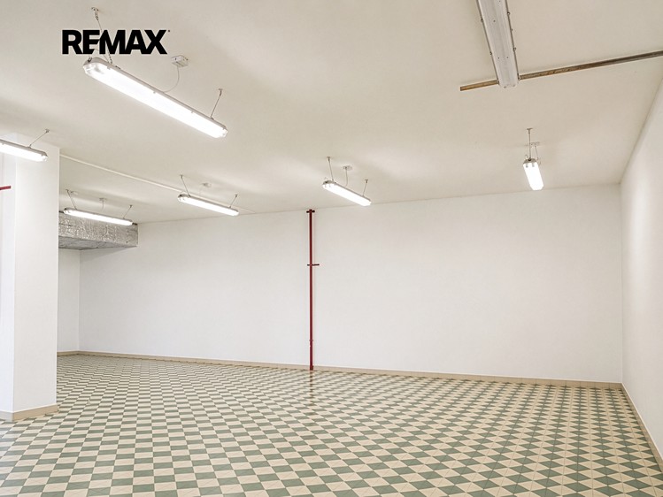Комерційне приміщення в оренду, 865 м² (14 з 38)