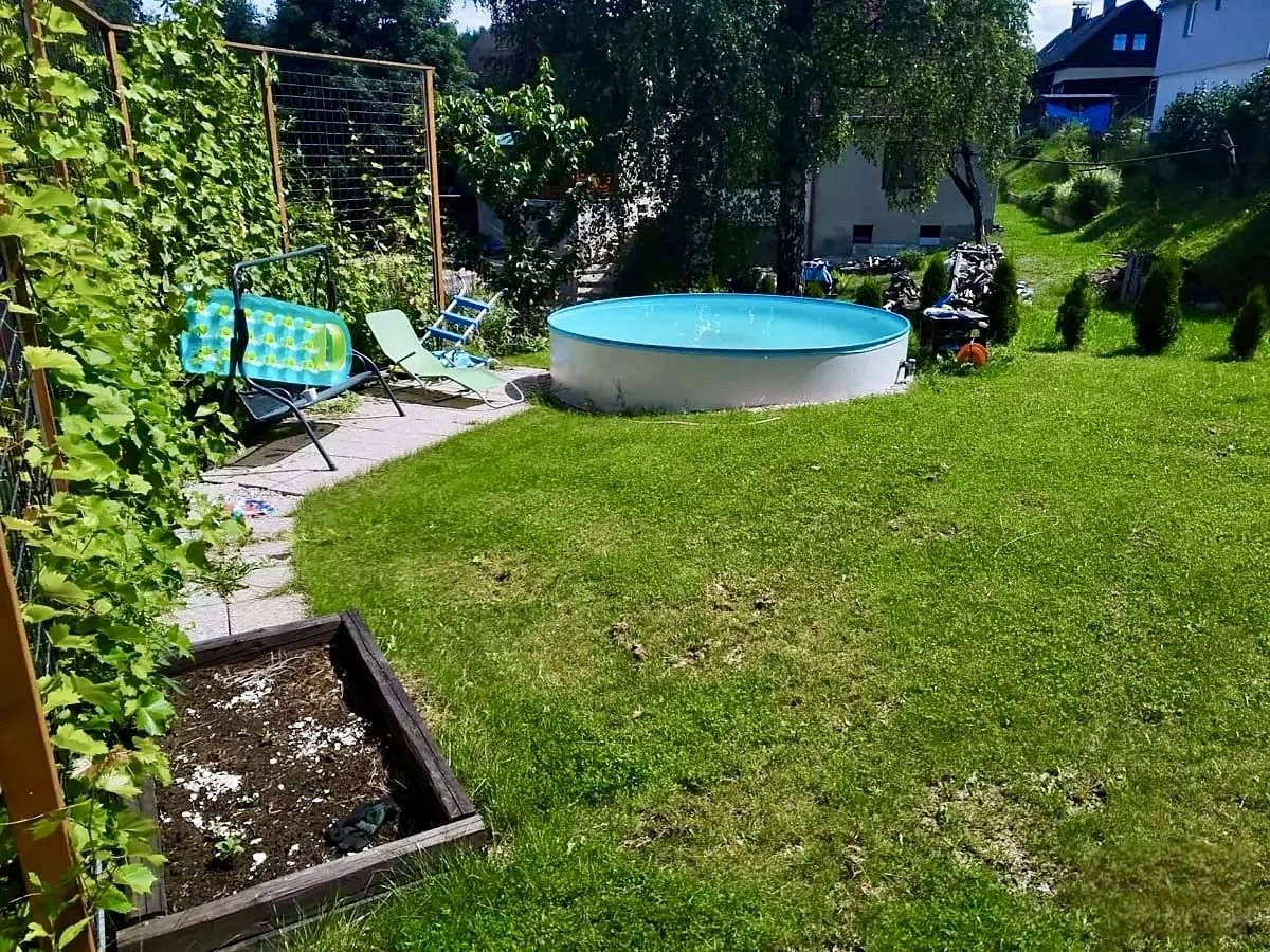 Pronájem stavebního pozemku 550 m² – fotografie 3