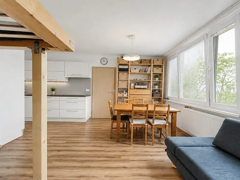 Prodej bytu 3+kk 68 m², Praha – náhled fotky 2