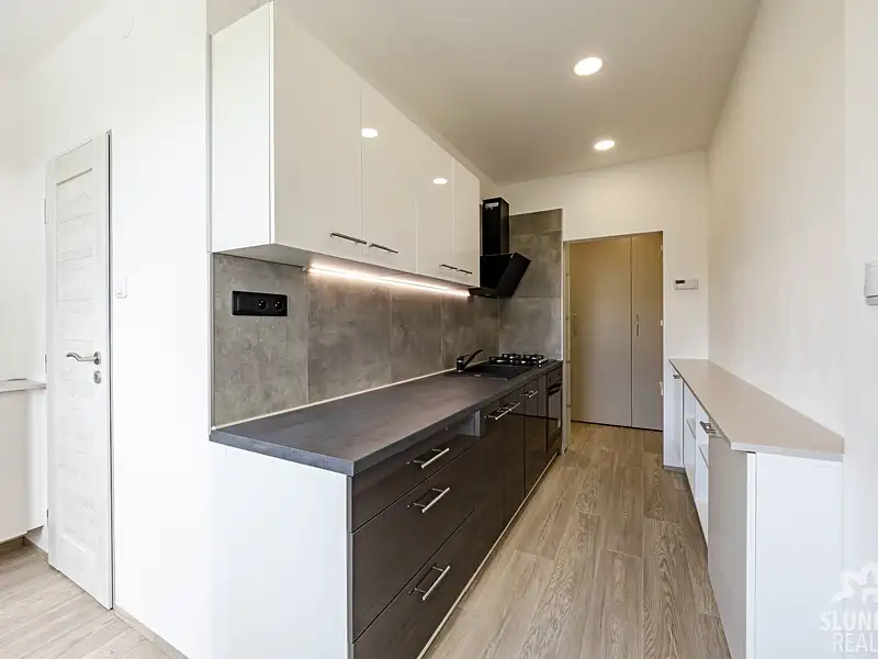 Pronájem bytu 2+1 50 m², Uherské Hradiště – náhled fotky 3