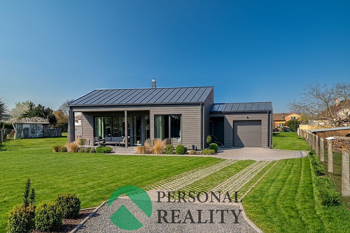 Prodej stavebního pozemku 766 m² – fotografie 3