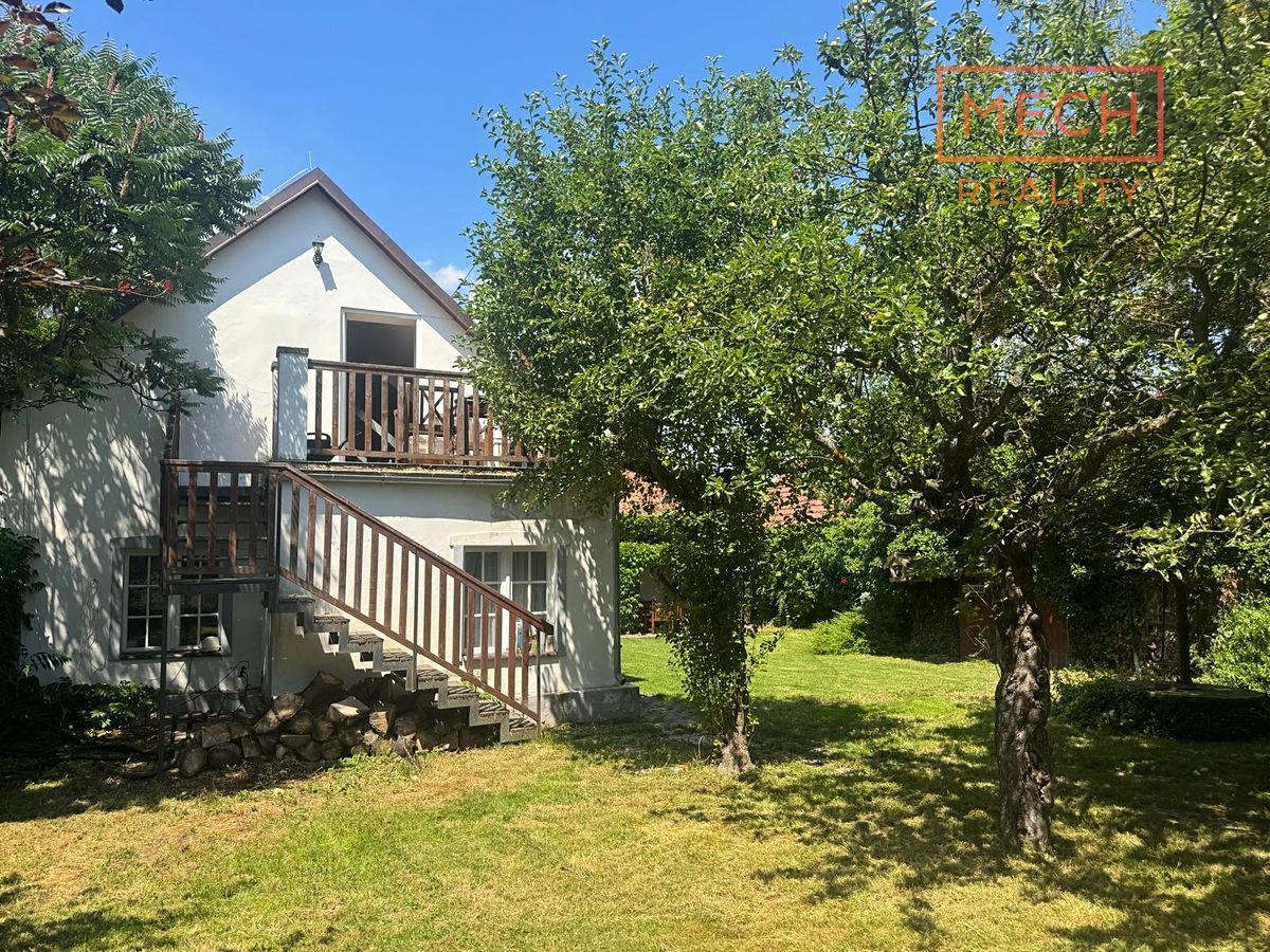 Prodej vícegeneračního domu 313 m², pozemek 892 m² – fotografie 5