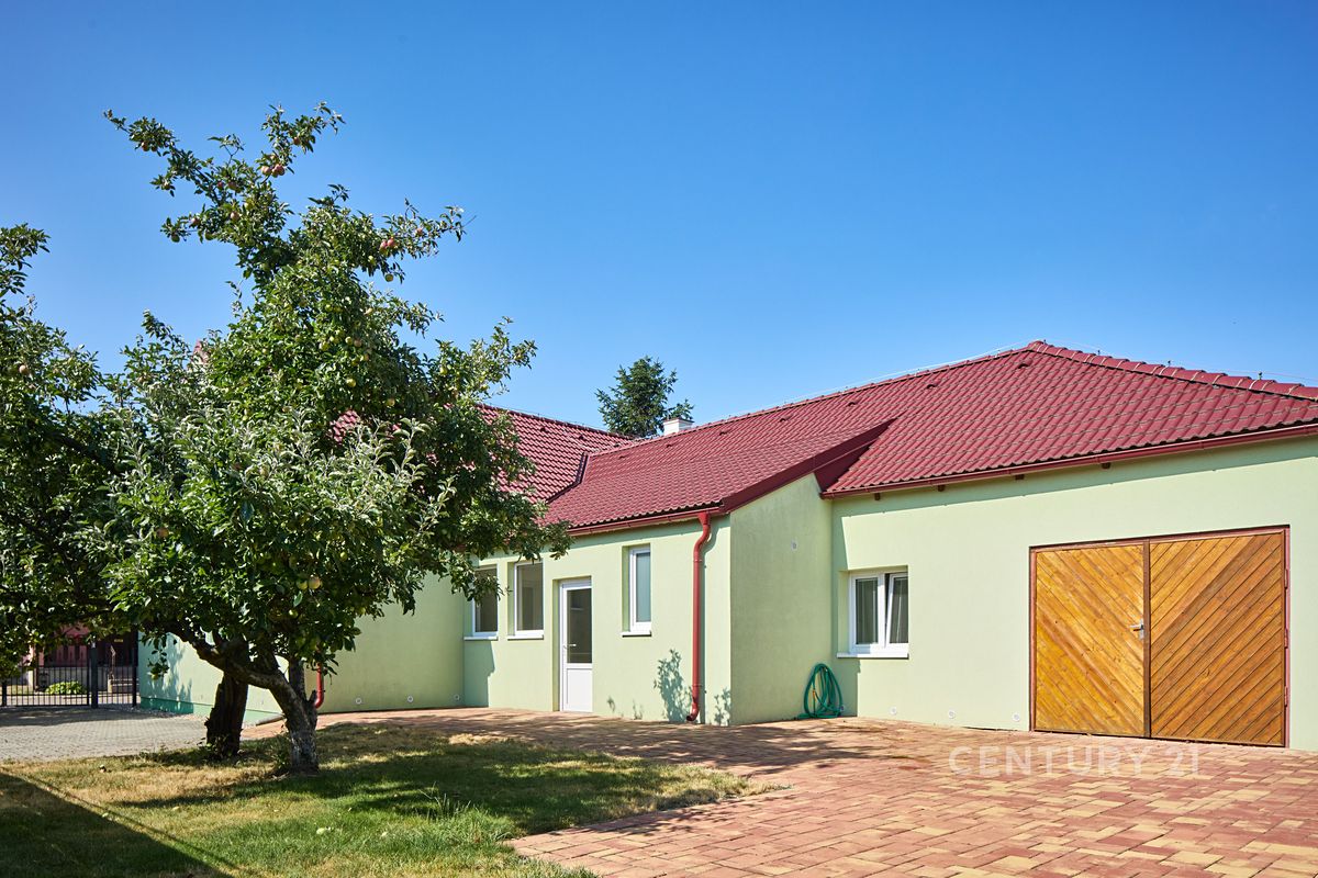 Prodej rodinného domu 124 m², pozemek 692 m² – fotografie 4