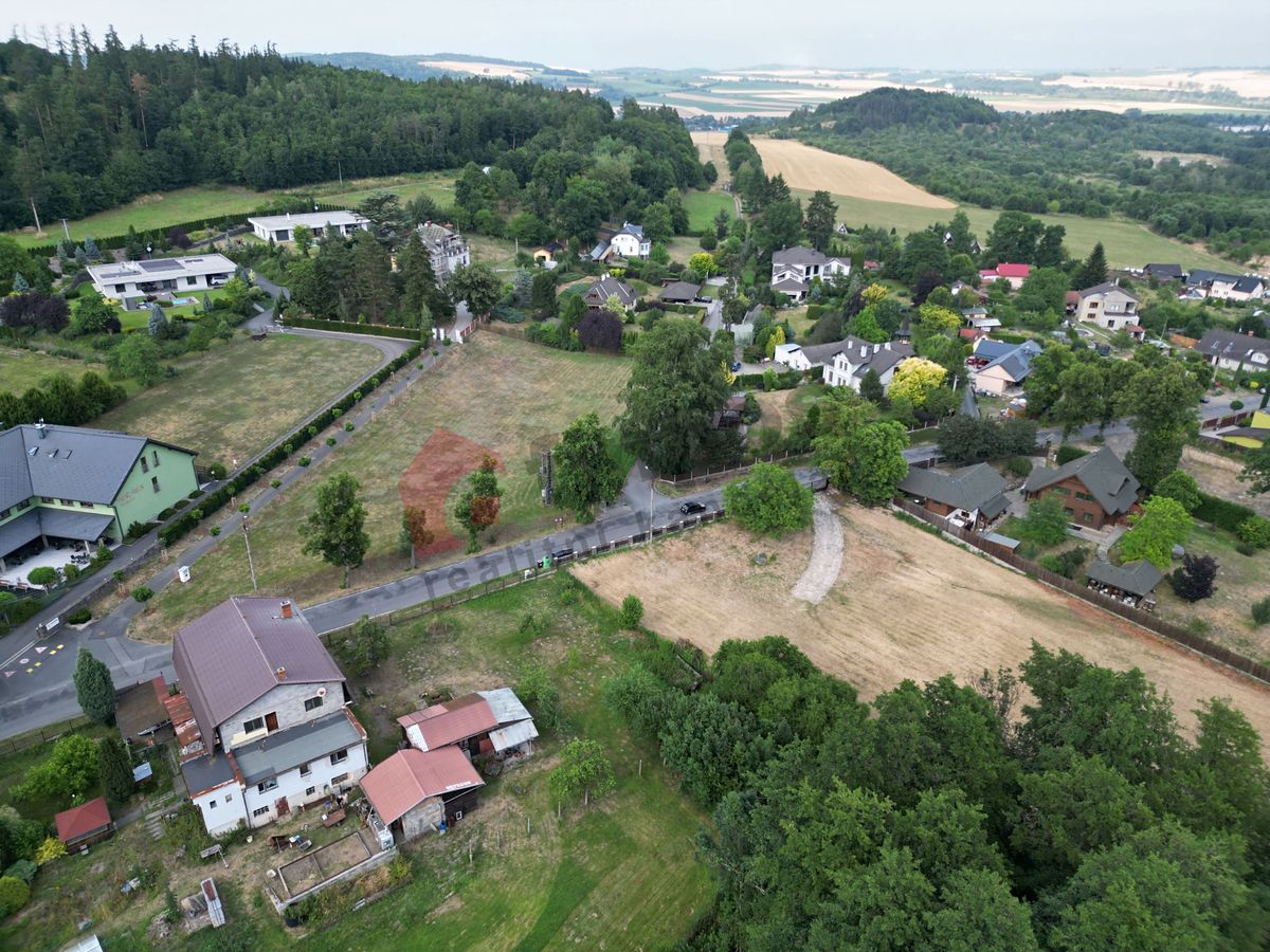 Prodej stavebního pozemku 755 m²