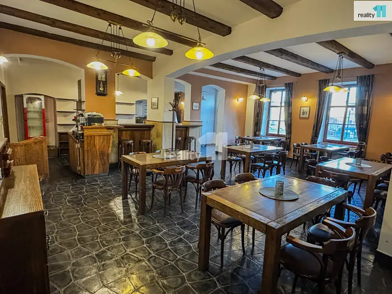 Prodej restaurace 541 m², Rokycany – náhled fotky 2