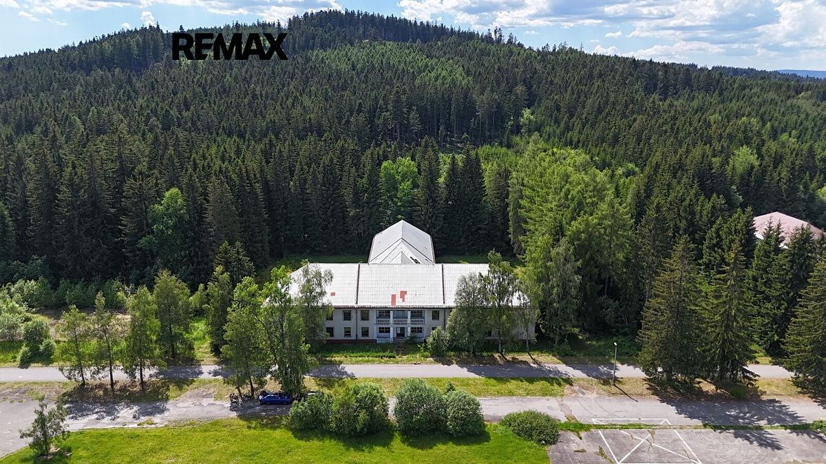 Prodej činžovního domu 4000 m² – fotografie 3