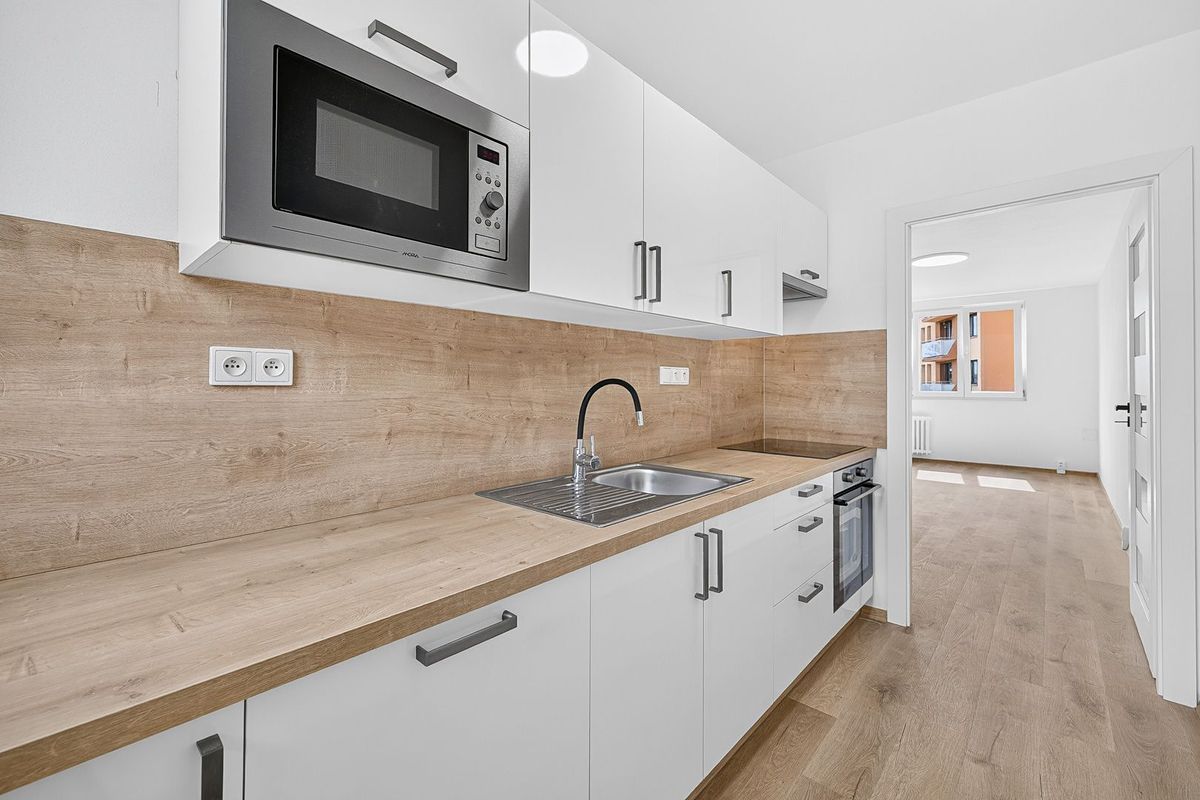 Pronájem bytu 2+1 53 m² – fotografie 2