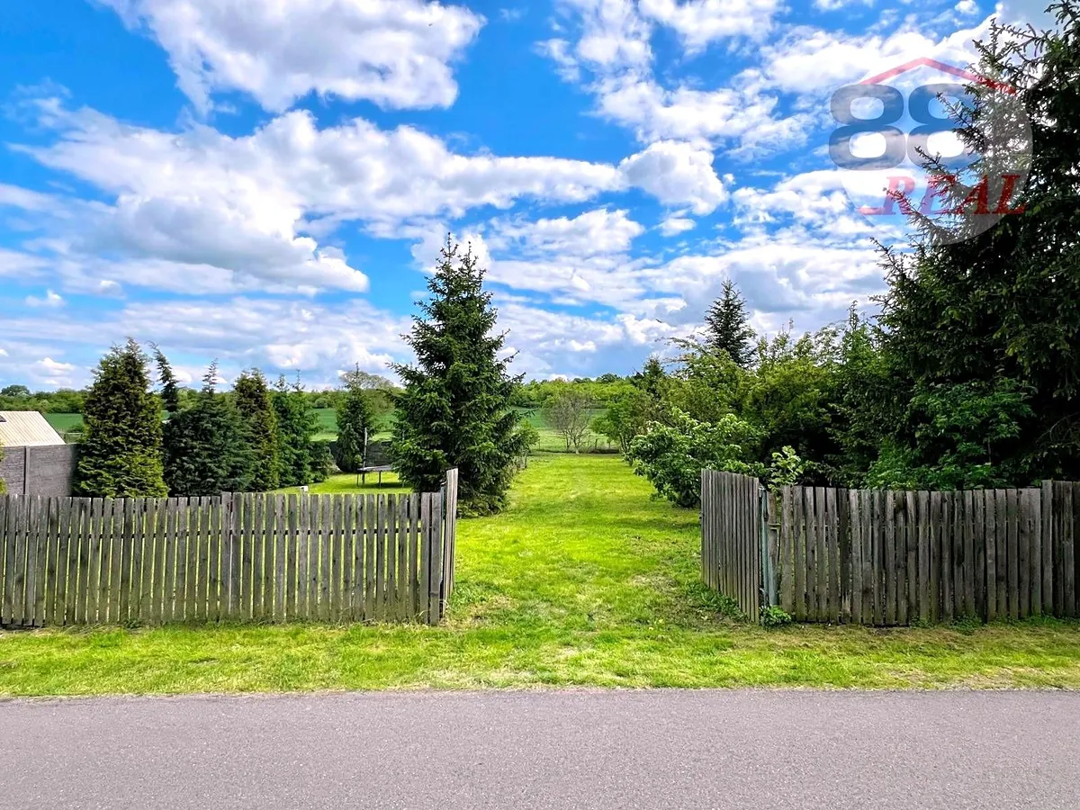 Prodej stavebního pozemku 1301 m²