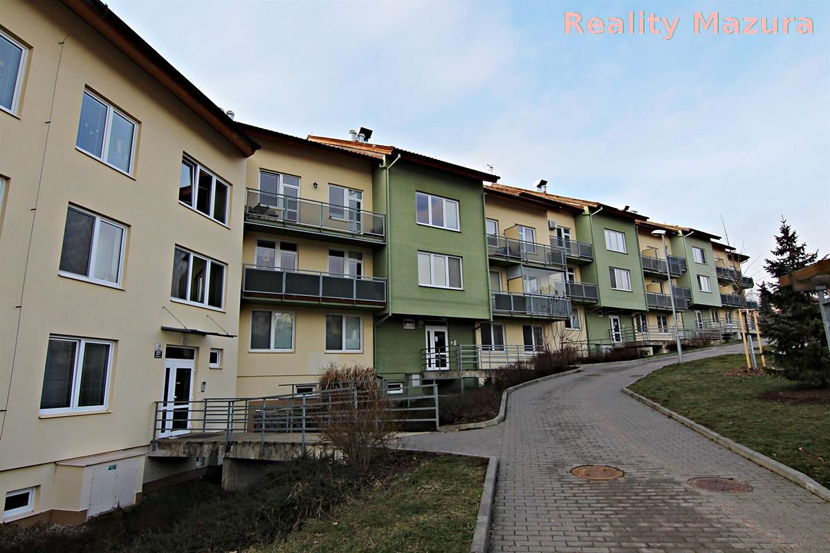 Pronájem bytu 2+kk 56 m² – fotografie 3