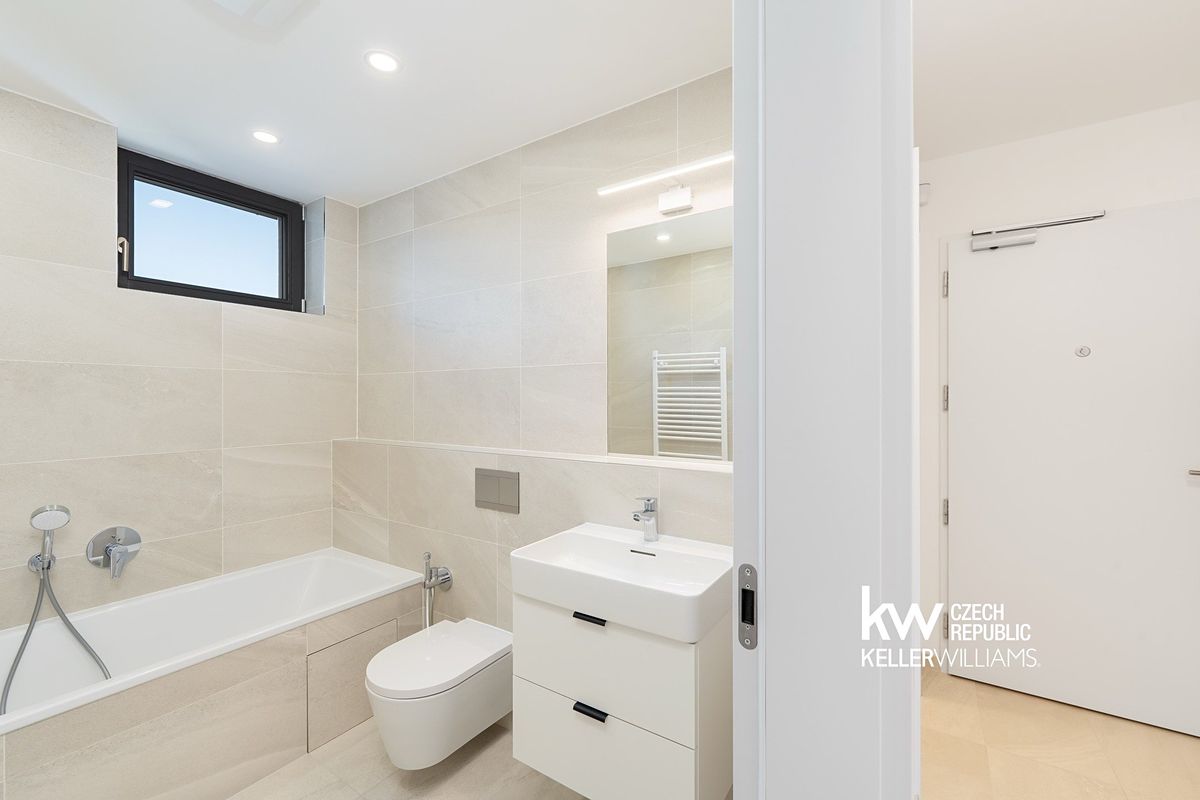 Pronájem bytu 2+kk 61 m² – fotografie 4