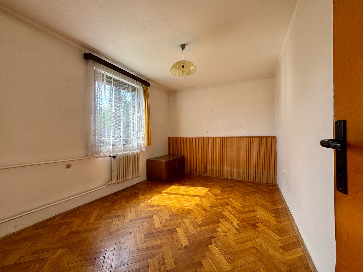 Prodej rodinného domu 160 m², pozemek 817 m² – fotografie 3