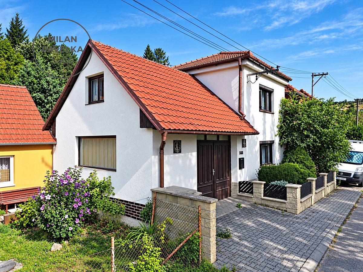 Prodej rodinného domu 150 m², pozemek 3620 m²