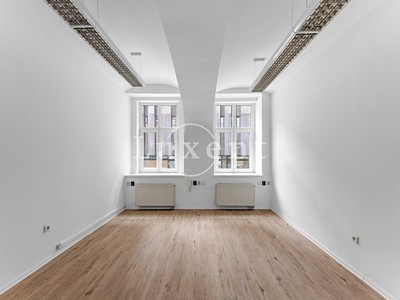 Prodej komerčního prostoru, 632 m² (3 z 15)