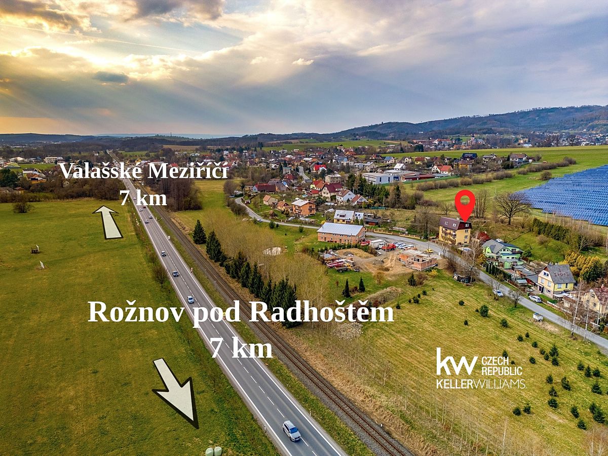 Prodej rodinného domu 251 m², pozemek 1028 m² – fotografie 5
