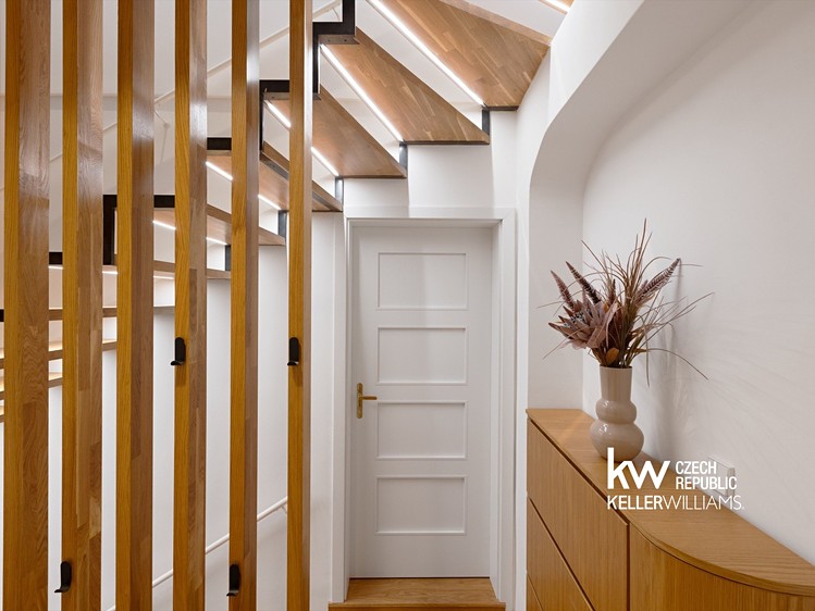Квартира 6+ на продаж, 231 м² (24 з 38)