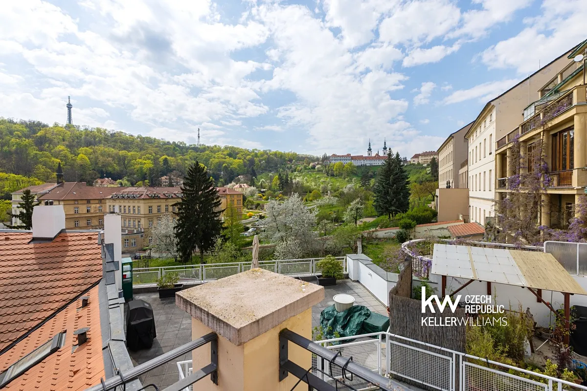 Prodej kanceláře 204 m²