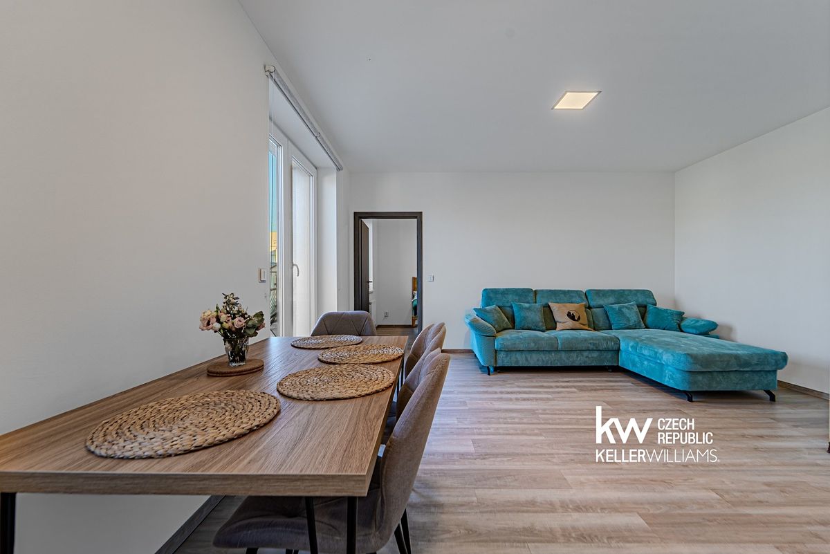 Pronájem bytu 2+kk 53 m² – fotografie 4