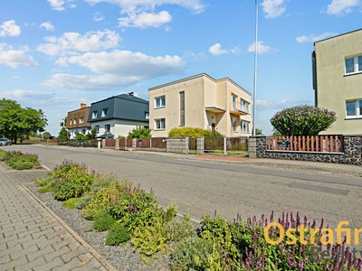 Prodej  rodinného domu 194 m², pozemek 686 m²