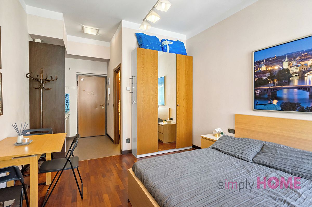 Pronájem bytu 1+kk 21 m² – fotografie 3