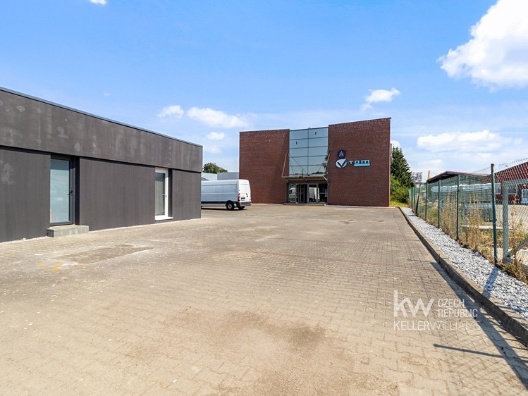 Комерційне приміщення в оренду, 700 м² (68 з 69)