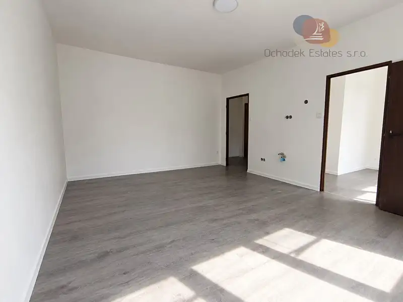 Pronájem bytu 2+kk 36 m², Třinec – náhled fotky 2