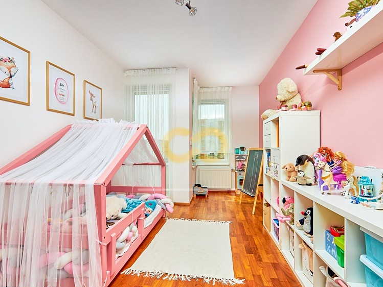Квартира 4+kk на продаж, 310 м² (11 з 26)