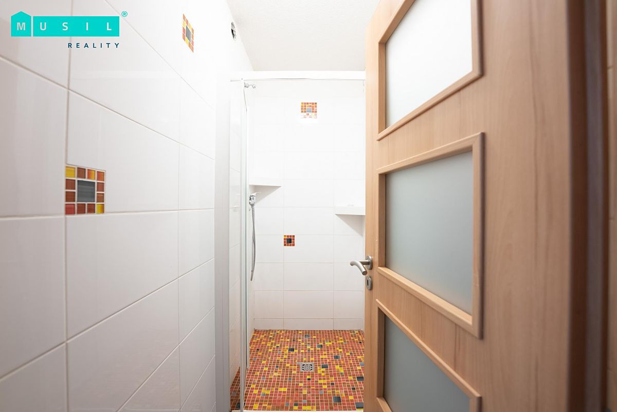 Pronájem bytu 2+kk 45 m² – fotografie 2