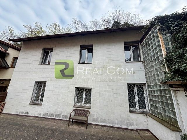 Prodej rodinného domu 191 m², pozemek 296 m² – fotografie 3